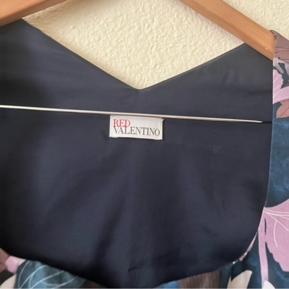 Valentino Valentino - Picture 2 of 11